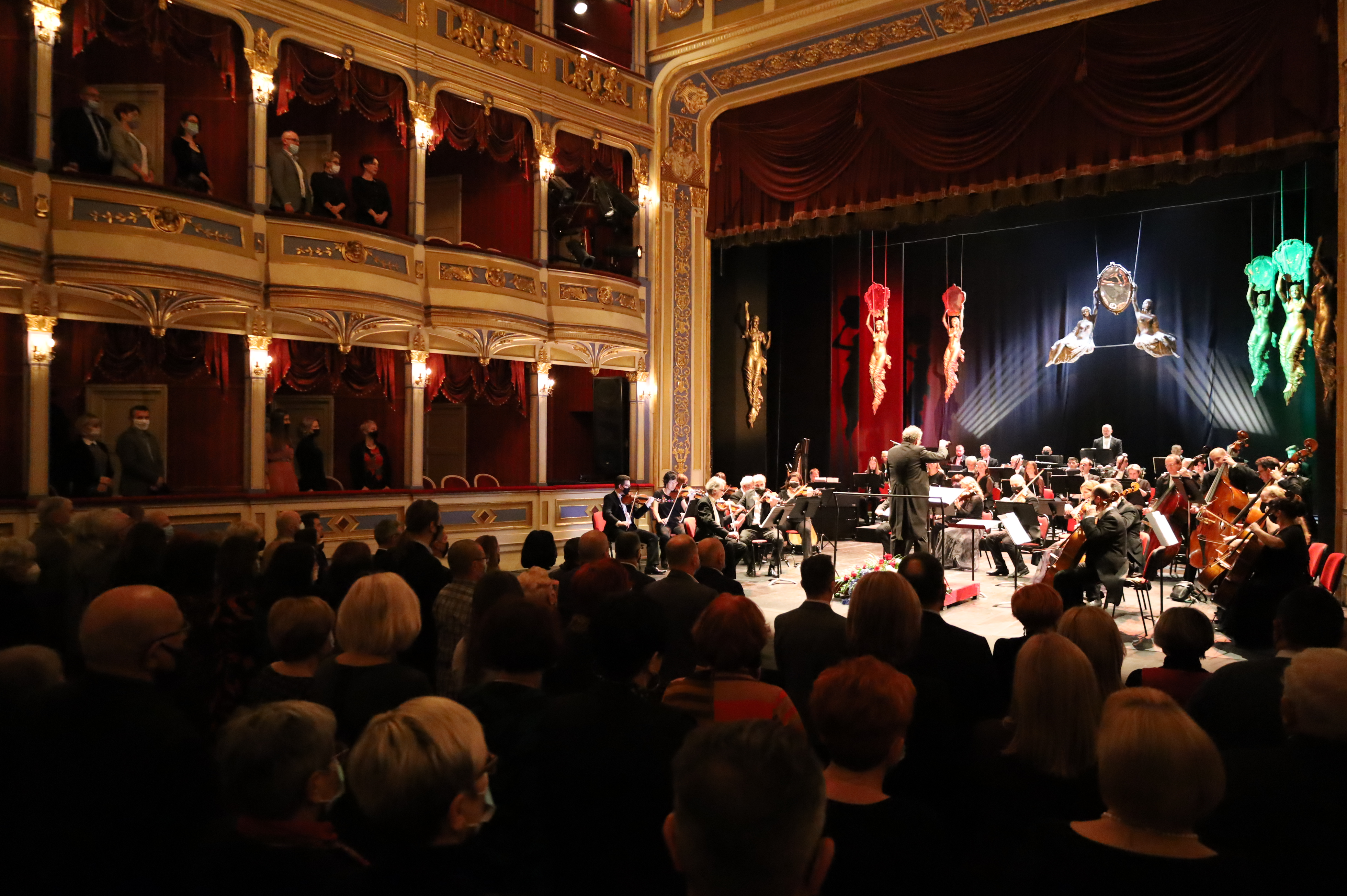 Gala koncert ”On the Bridge of Music” Gala koncert ”On the Bridge of Music”