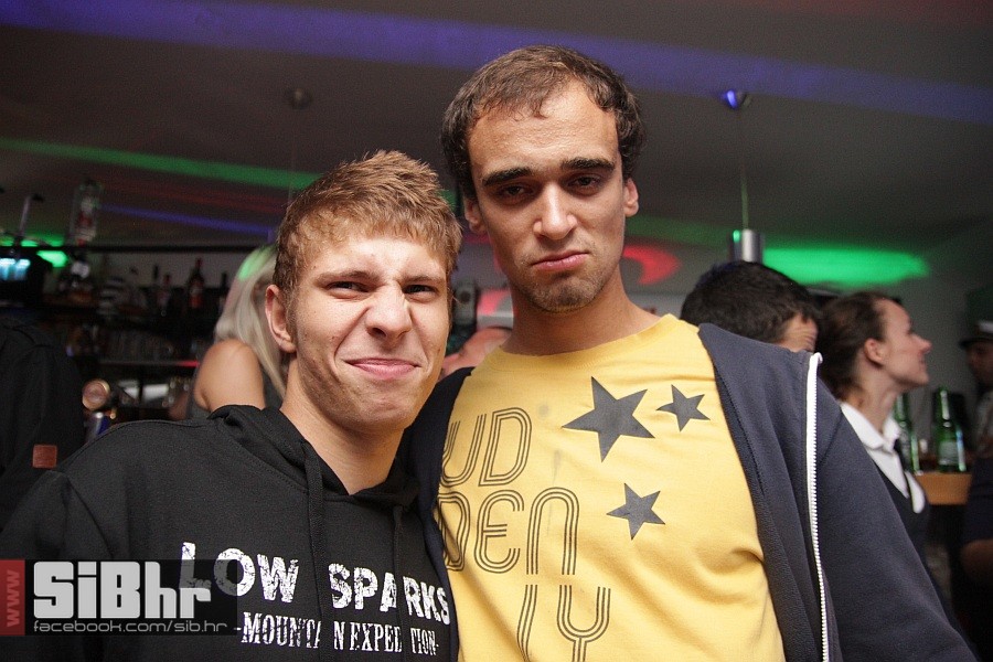 barka_0709_SiBhr_17 barka_0709_SiBhr_17