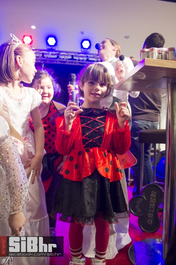 osjecki_karneval_avenue_mall_12