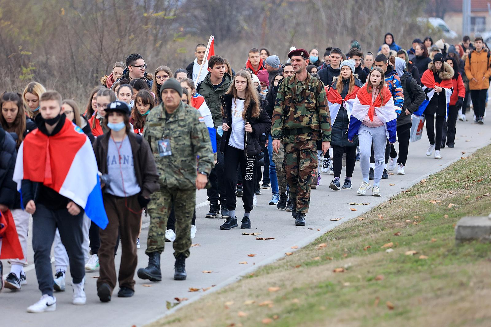 Deseci tisuća ljudi došlo u Vukovar odat počast gradu heroju