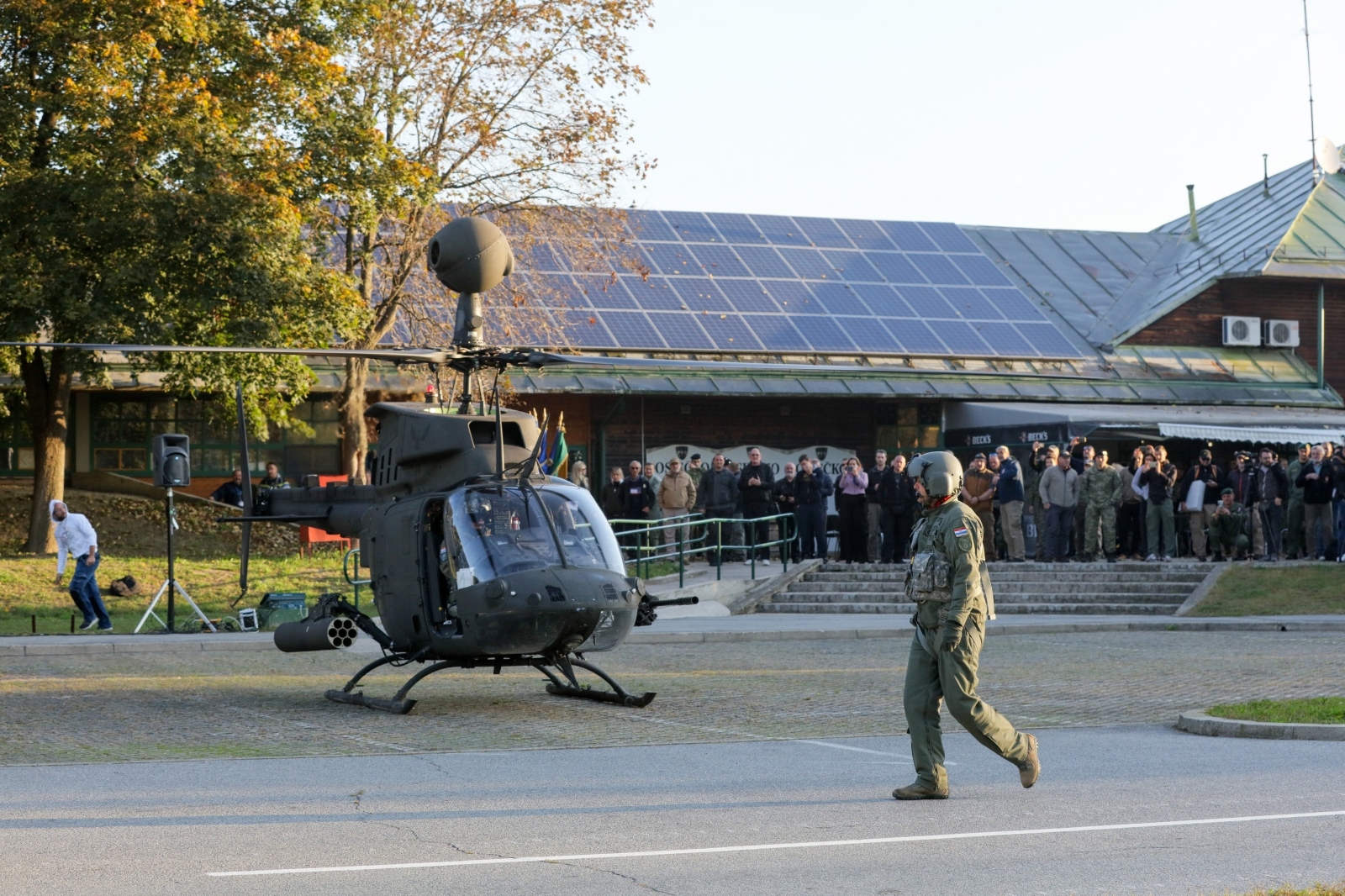 Snajperisti, tenkovi, helikopteri i oklopnjaci okupirali Pampas