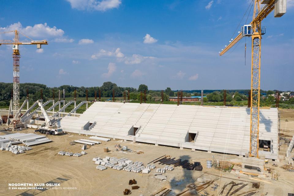 Pogled iz ptičje perspektive na gradilište novog osječkog stadiona