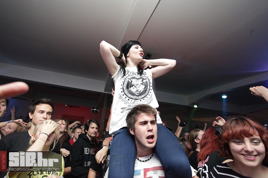 punk_party_10_atheist_rap_13102