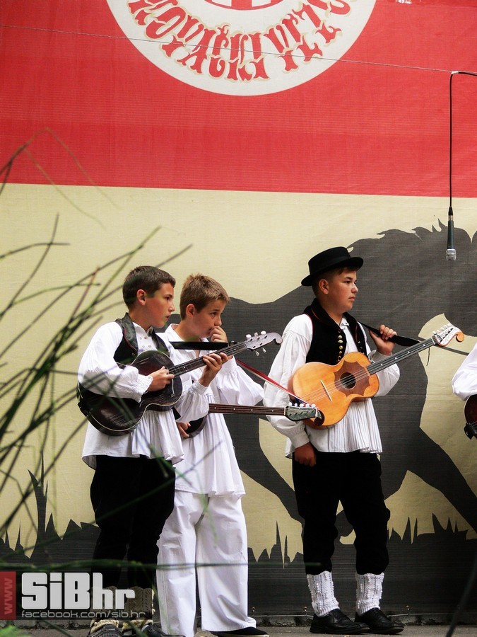 mali_djekovacki_vezovi_110