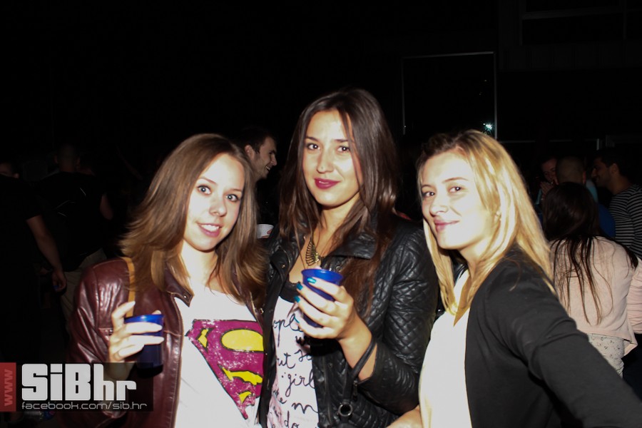 dc_party_2706_SiBhr_26 dc_party_2706_SiBhr_26