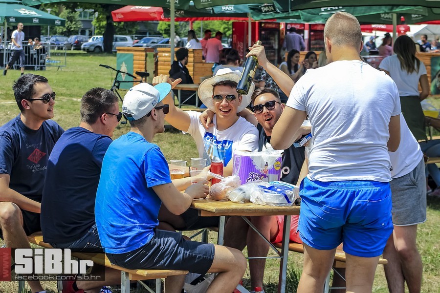 studentska_rostiljada_osijek_Si