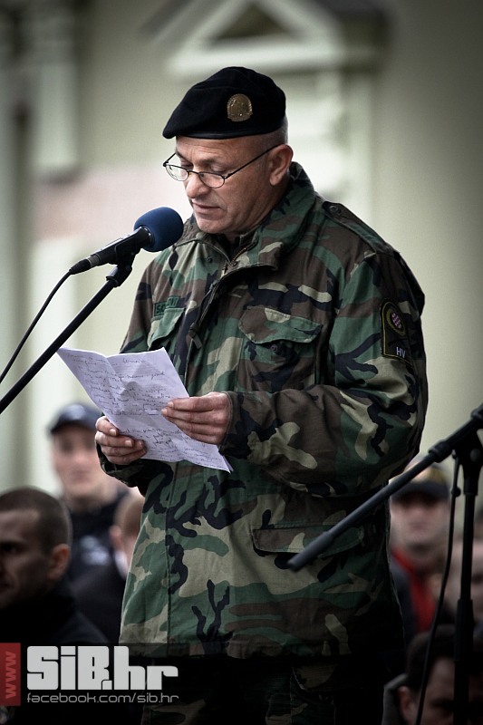 vukovar_prosvjed_protiv_cirilic