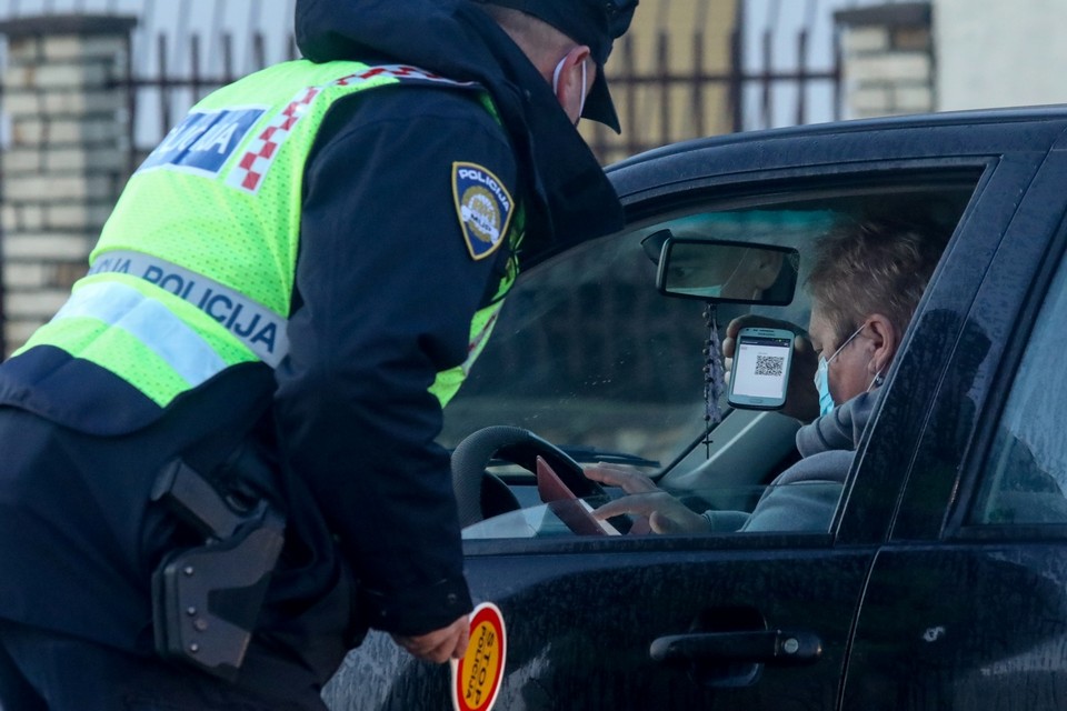 Provjera propusnica na Klisi