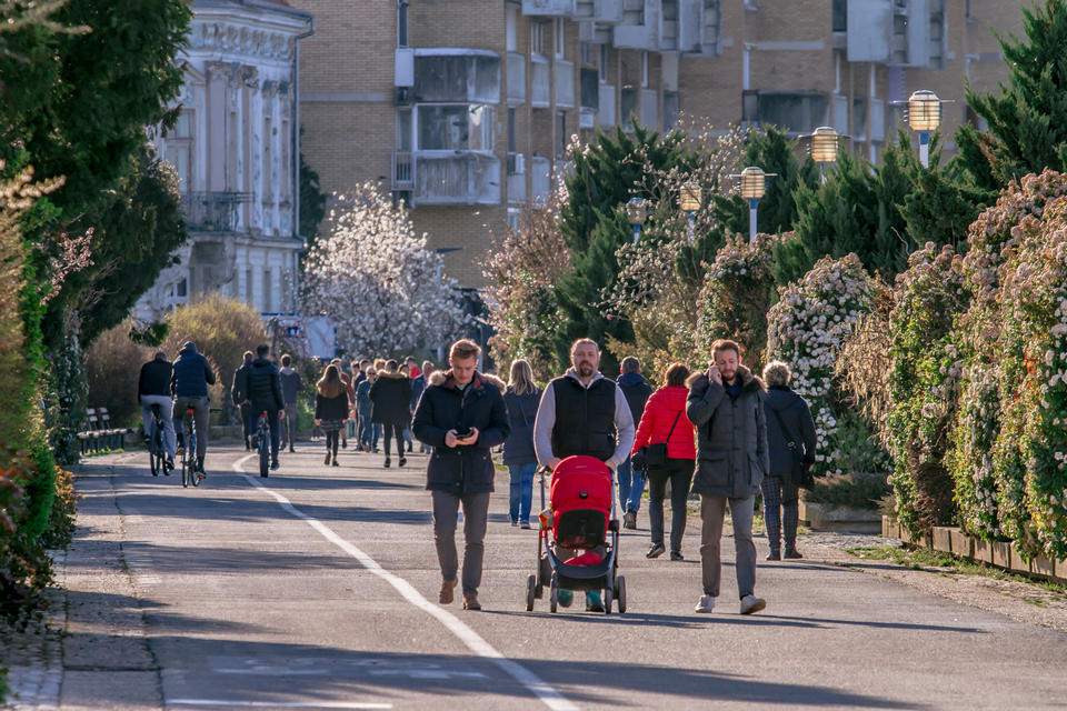 Osječane korona još nije uplašila – promenada puna šetača