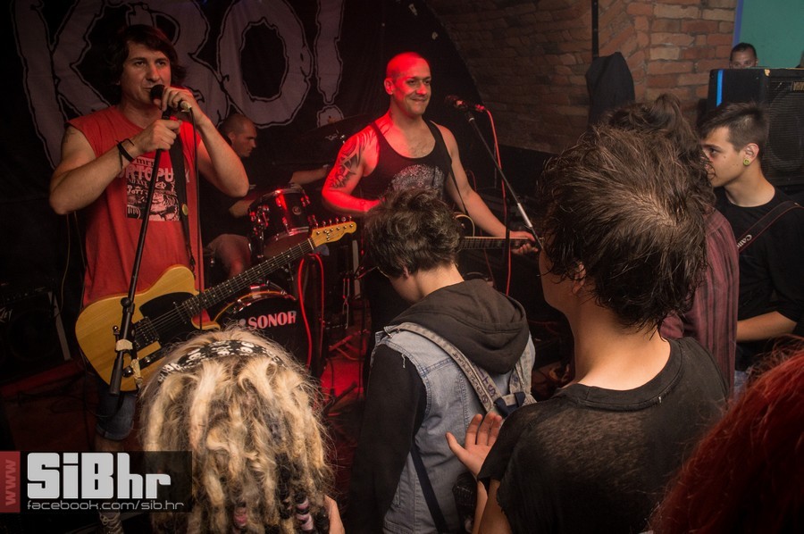 punk_ludnica_exit_3
