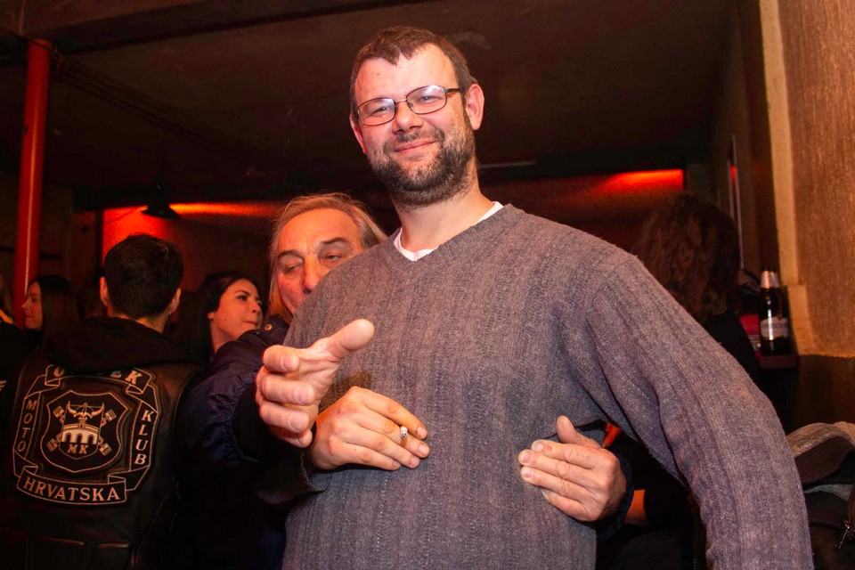 Motoristi partyjali u Balotama uz svirku uživo grupe Lucky day
