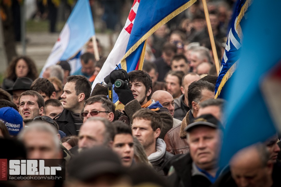 kolona_sjecanja_vukovar_1811201