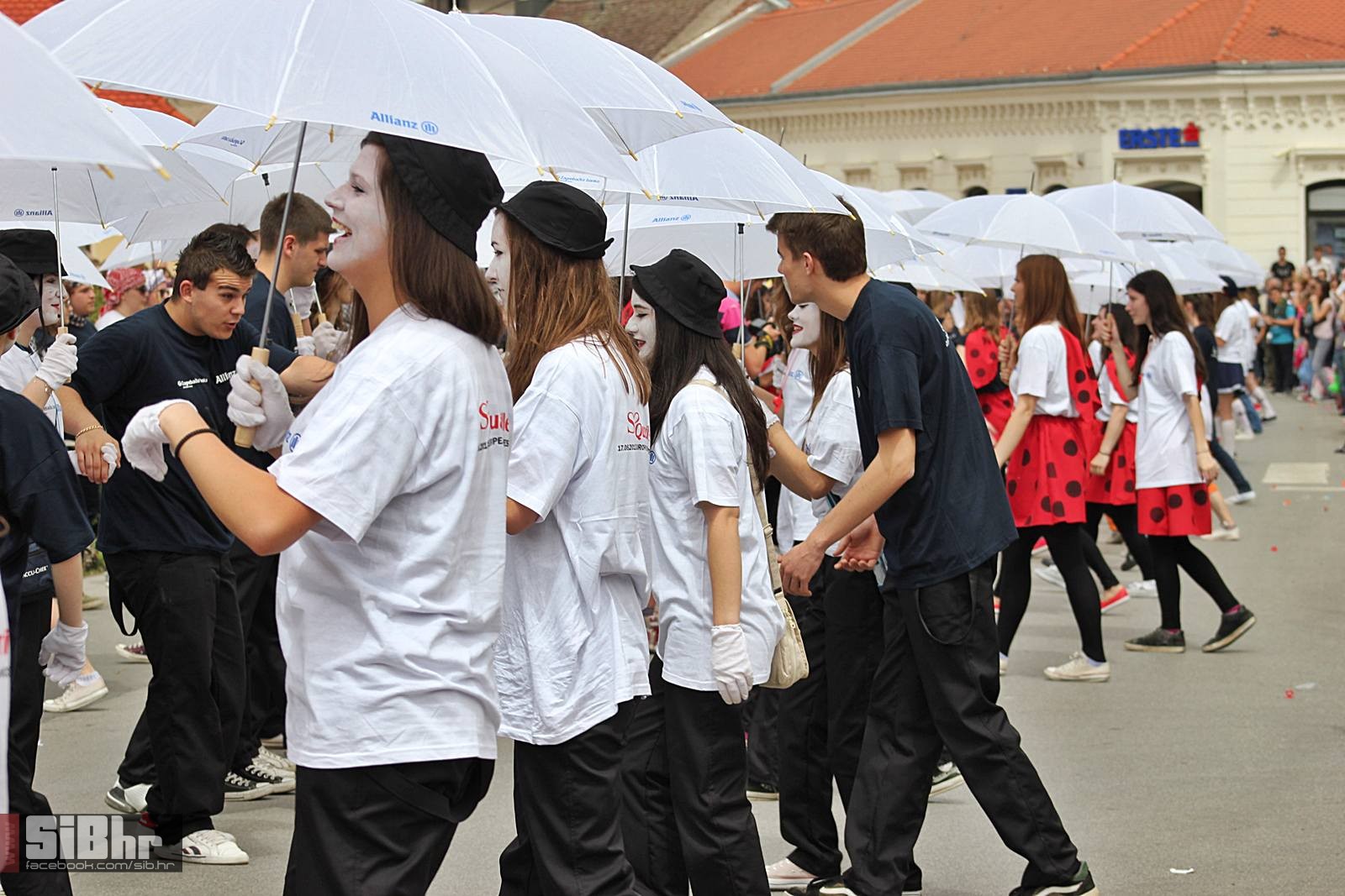 maturanti_djakovo_mm_2013_13