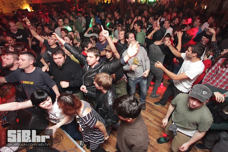 punk_party_10_atheist_rap_13102