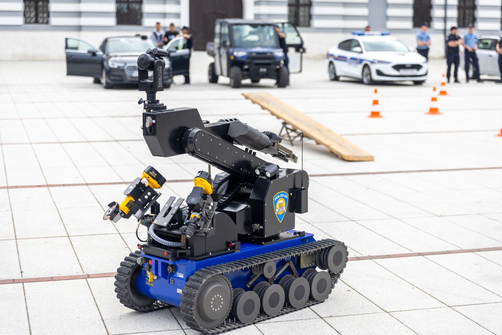 Pokazne policijske vježbe