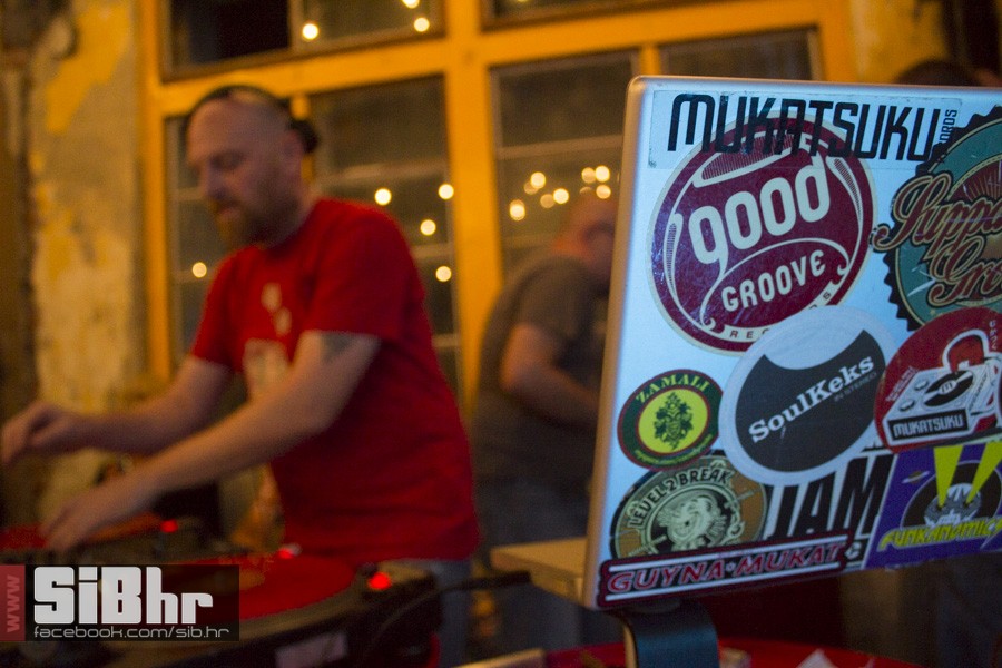 american_bar_dj_umbo_2