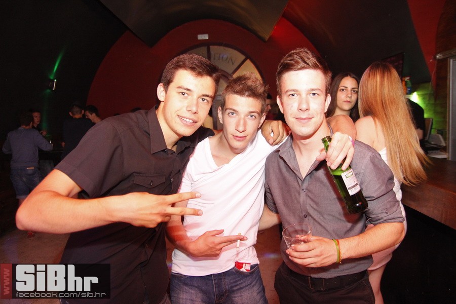 red_carpet_zoran_bastion_67