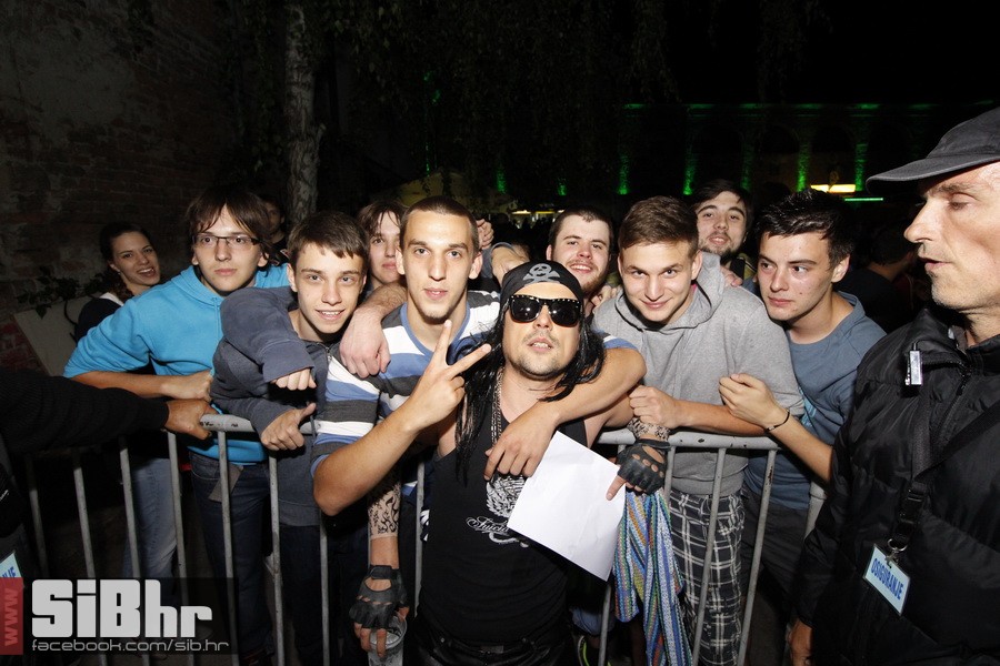 ufo_brkovi_zoran_156 ufo_brkovi_zoran_156