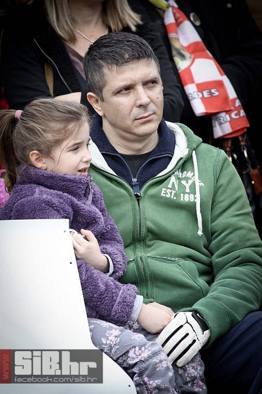 vukovar_prosvjed_protiv_cirilic
