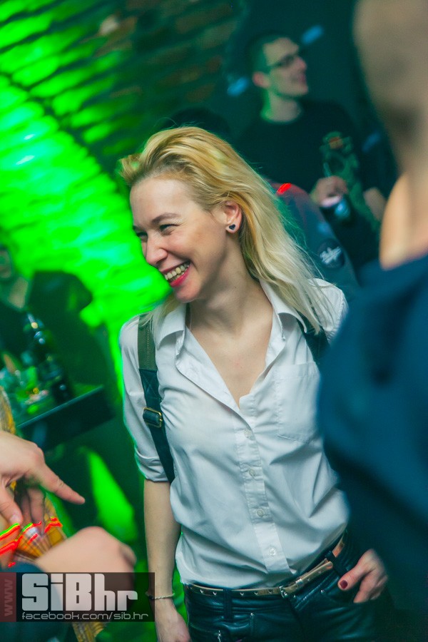 exit_pavijani_1801_nocni_zivot_