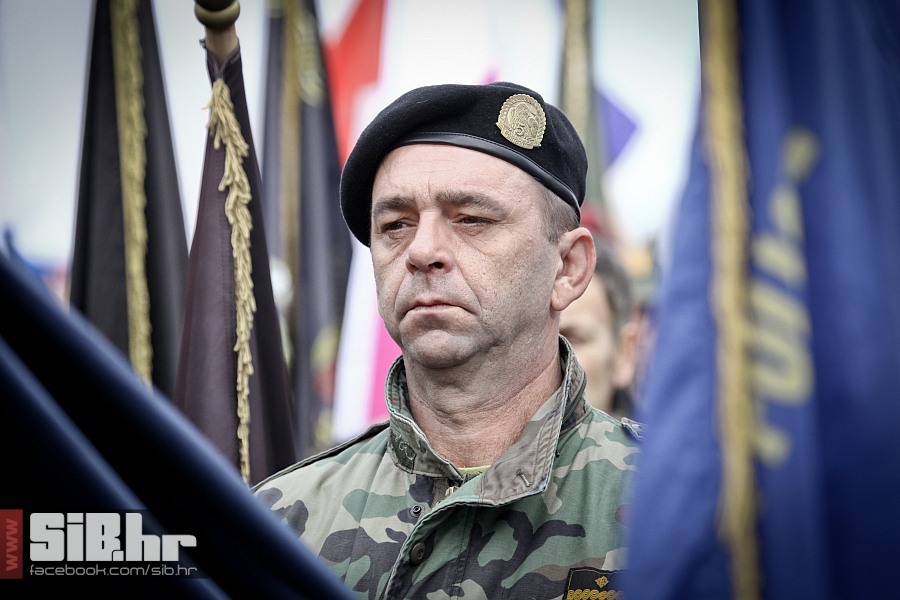 vukovar_prosvjed_protiv_cirilic