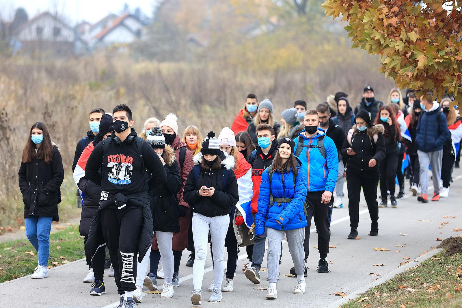Deseci tisuća ljudi došlo u Vukovar odat počast gradu heroju