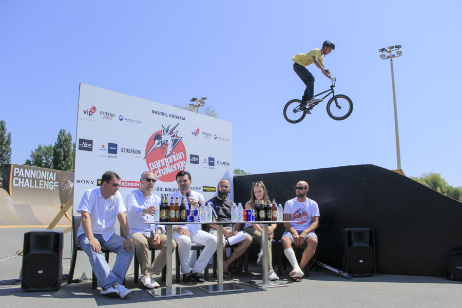pannonian_press_2015_SiBhr_6