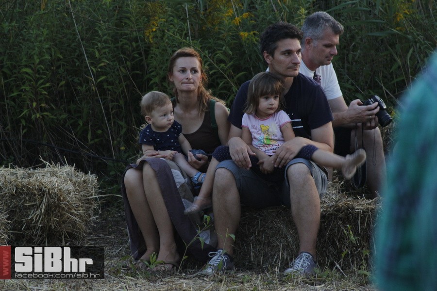 slama_dan_drugi_SiBhr_96 slama_dan_drugi_SiBhr_96