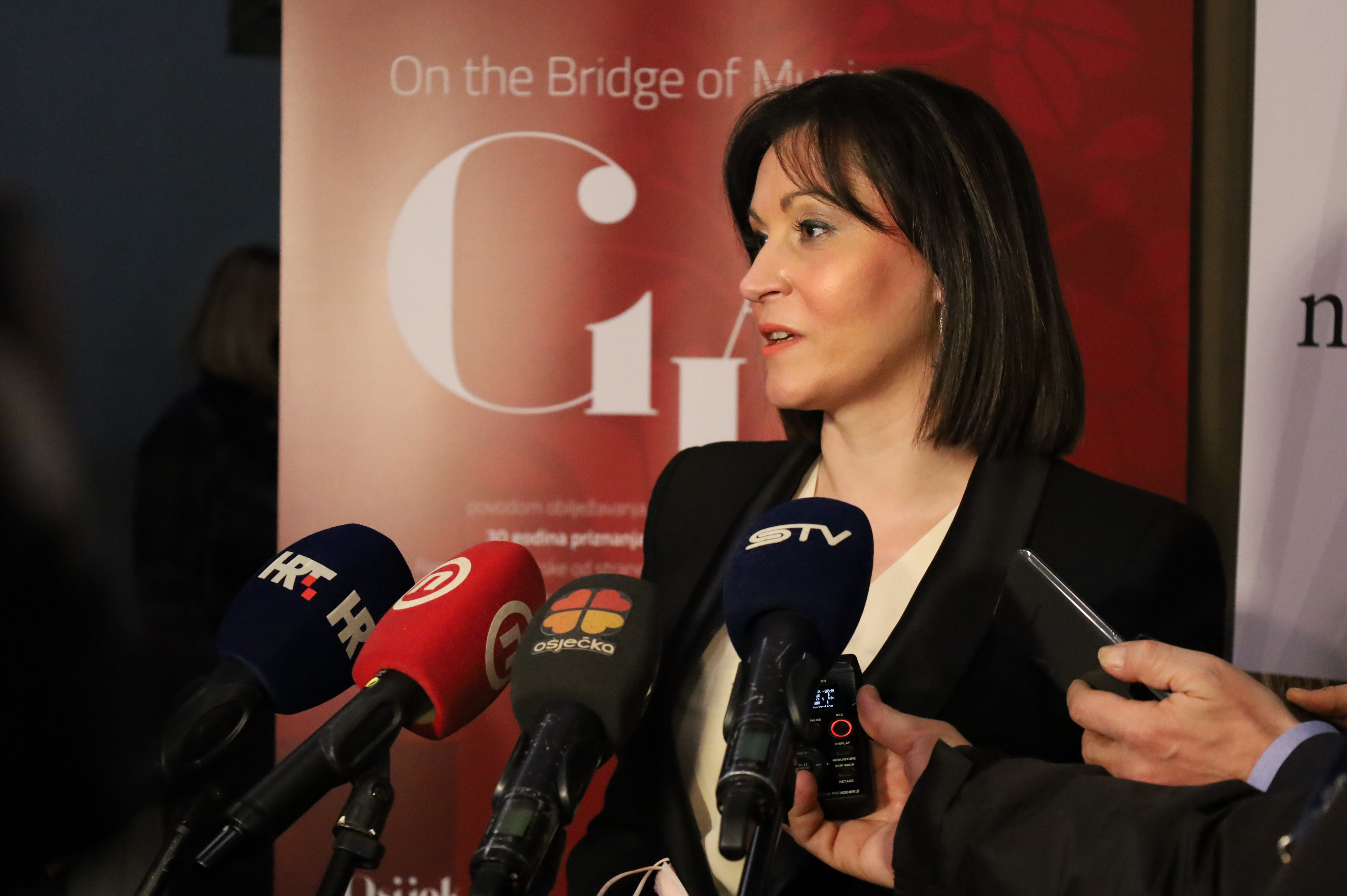 Gala koncert ”On the Bridge of Music” Gala koncert ”On the Bridge of Music”