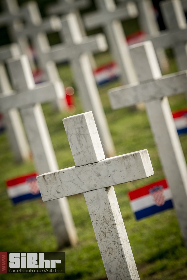 kolona_sjecanja_vukovar_1811201