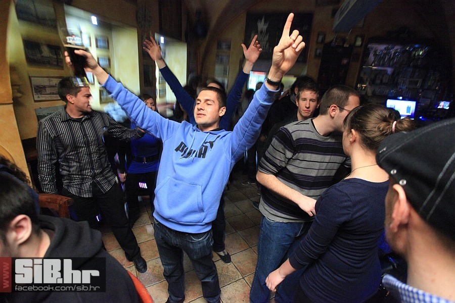 pullover_14032013_sibhr_036 pullover_14032013_sibhr_036