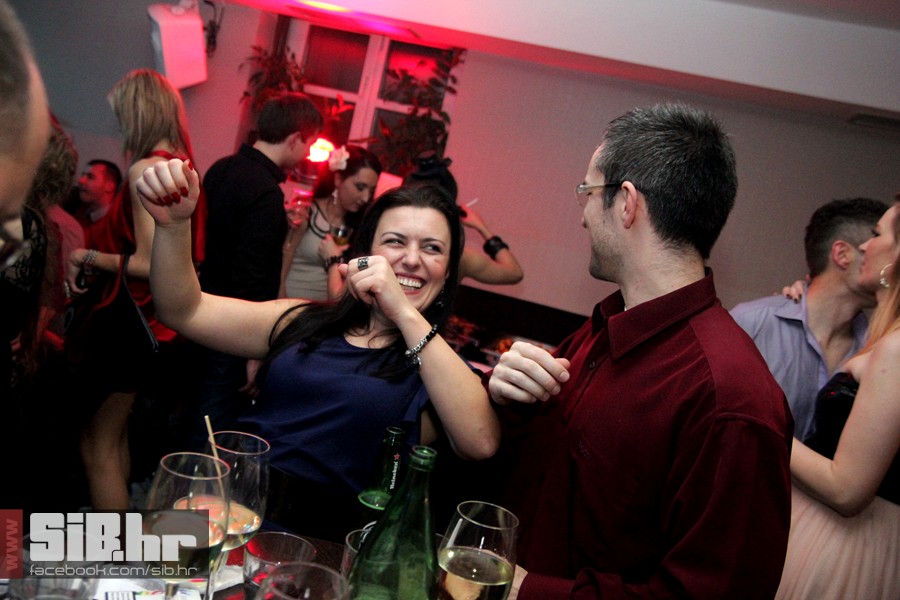 novagtrgkinolumiermediumlotus68 novagtrgkinolumiermediumlotus68