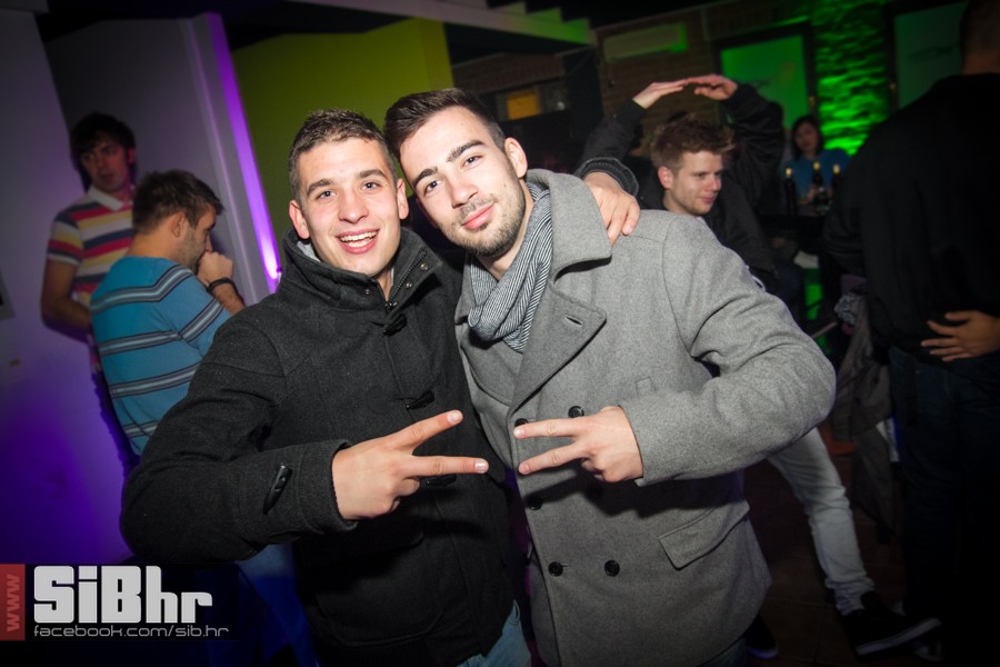 exit_05102013_SiBhr_1