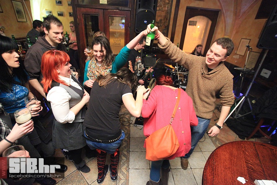 pullover_14032013_sibhr_034 pullover_14032013_sibhr_034