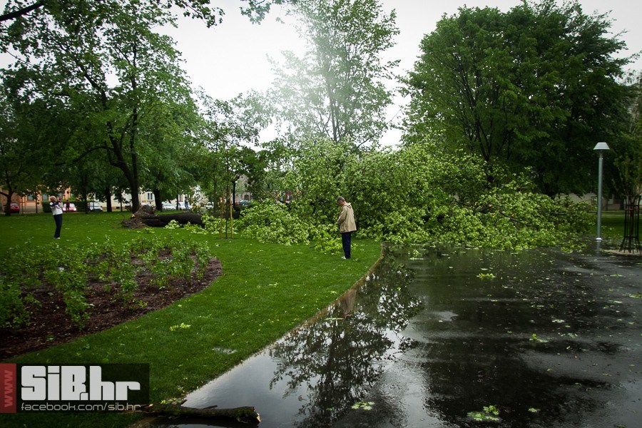 unisten_zrinjevac_11052013_sibh unisten_zrinjevac_11052013_sibh