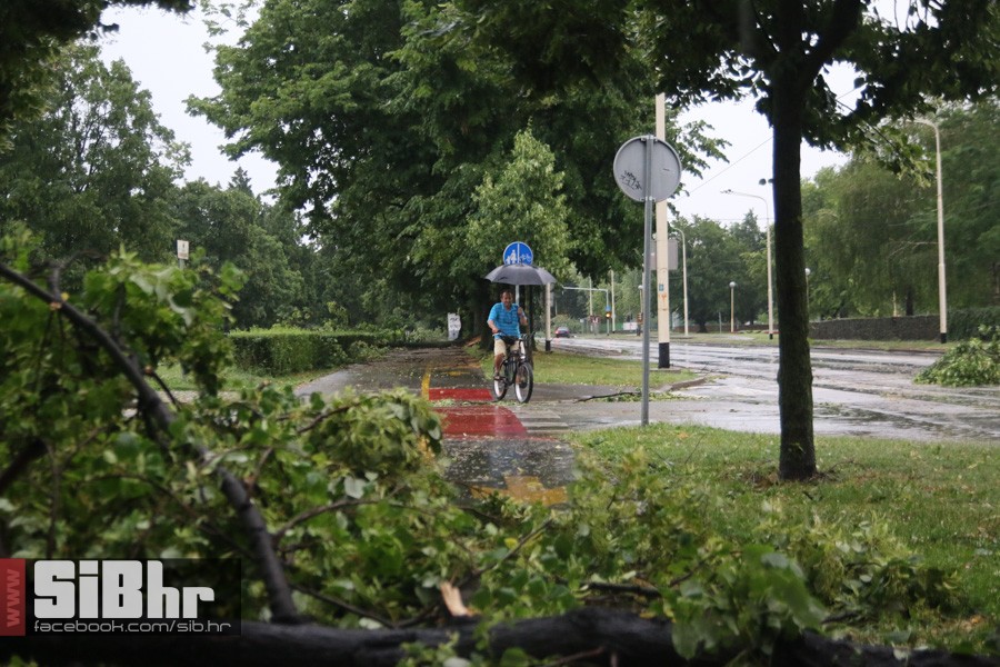 nevrijeme_osijek_by_zoran_SiBhr