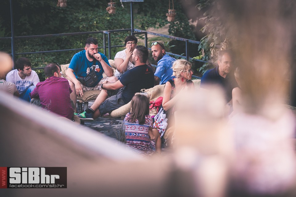 sofa0807_2016_sibhr_62