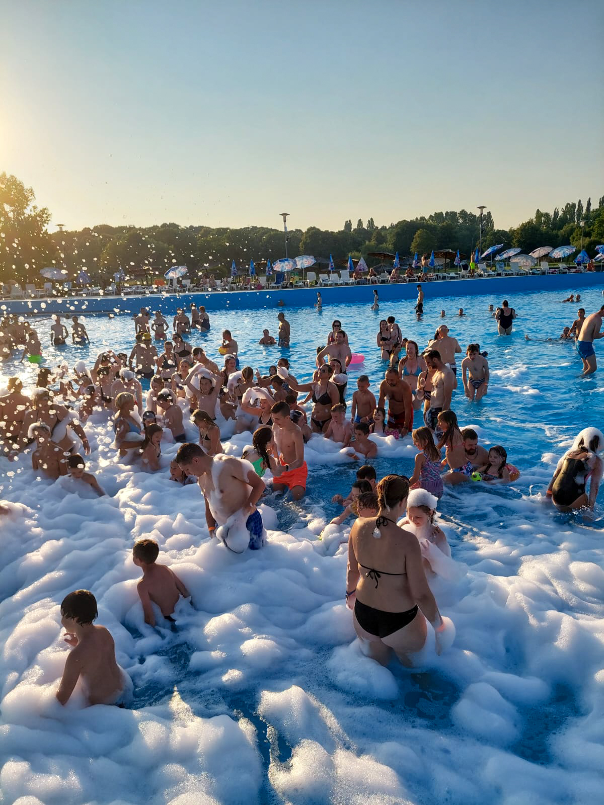 Pjena party u Bizovačkim toplicama Pjena party u Bizovačkim toplicama