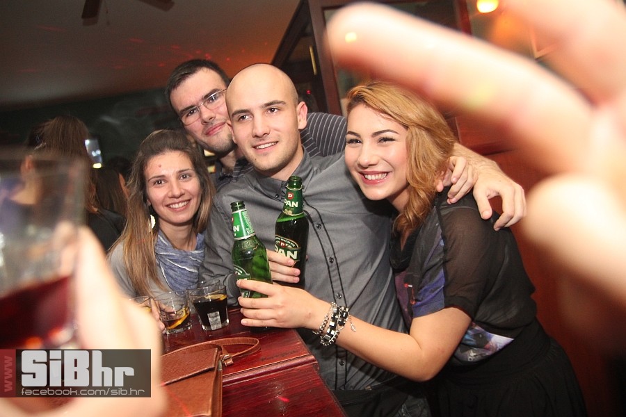2014_10_12_fortpub_osijek_night