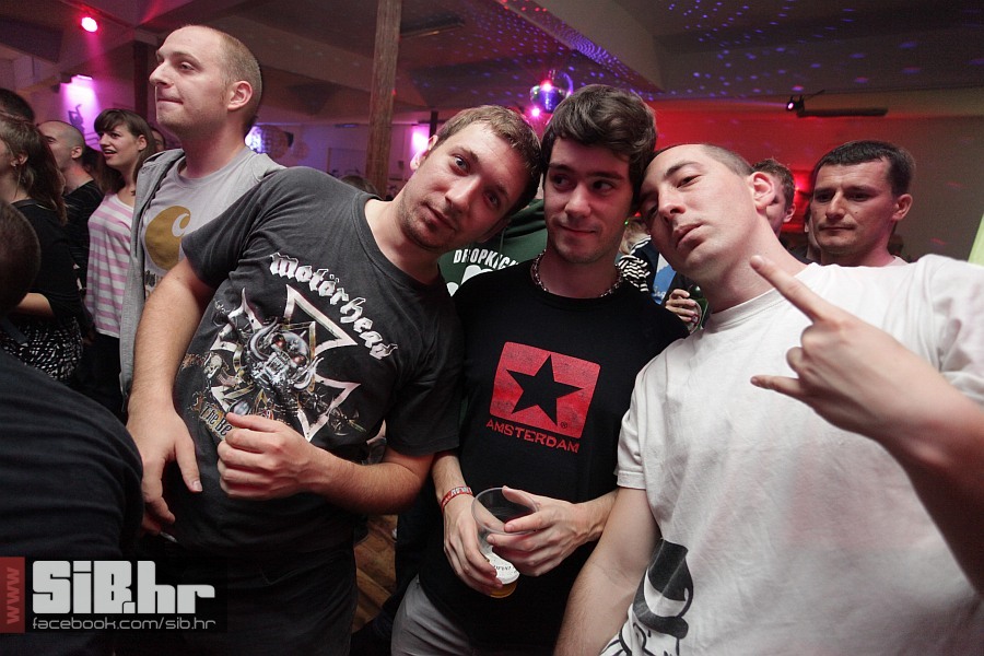 punk_party_10_atheist_rap_13102