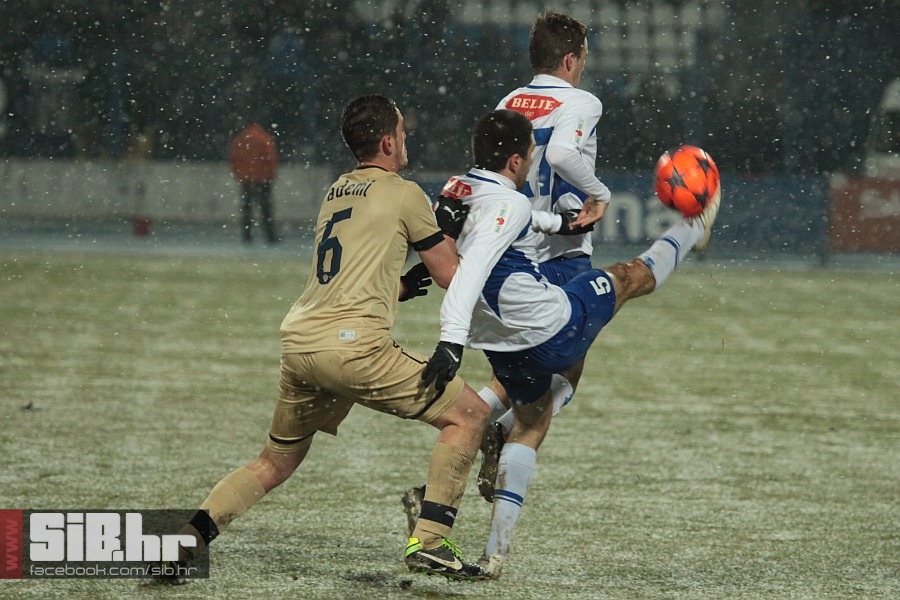 osijek_dinamo_2_1_10022013_sibh