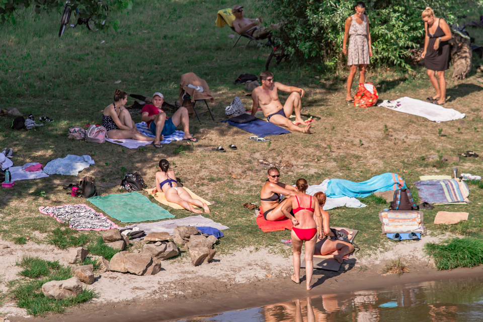 Vruća nedjelja na Dravi [Kopika i Željo kupanje]