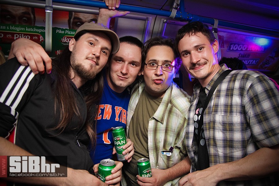 ufo_tramvaj_party_15062013_kali ufo_tramvaj_party_15062013_kali