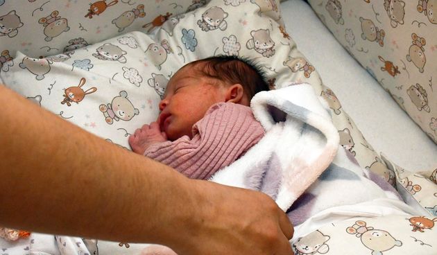 Beba s već izraslim zubićima u Slavonskom Brodu