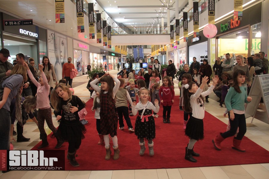 avenuemall_osijek_mali_disco_si