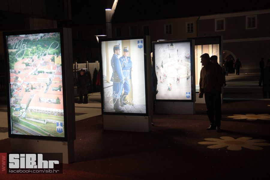 SvecanoOtvorenTrgSlobode_SiBhr_