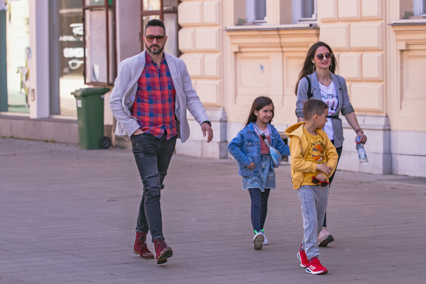 Sunčana subota izmamila Osječane u šetnju