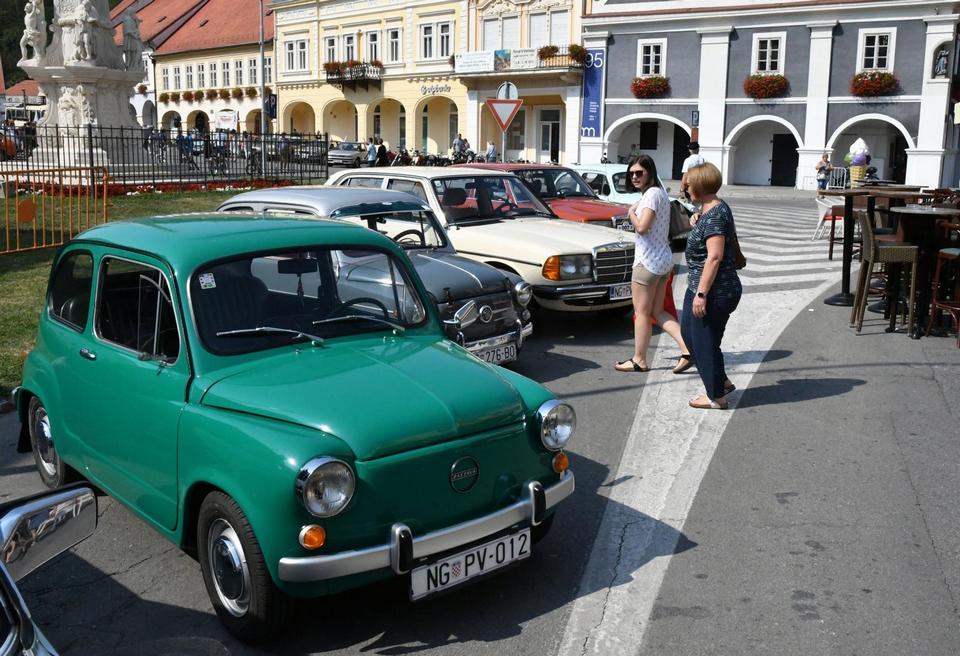 Požega: 7. Međunarodni oldtimer susret “Trophy Zlatnom dolinom 2019.” Požega: 7. Međunarodni oldtimer susret “Trophy Zlatnom dolinom 2019.”