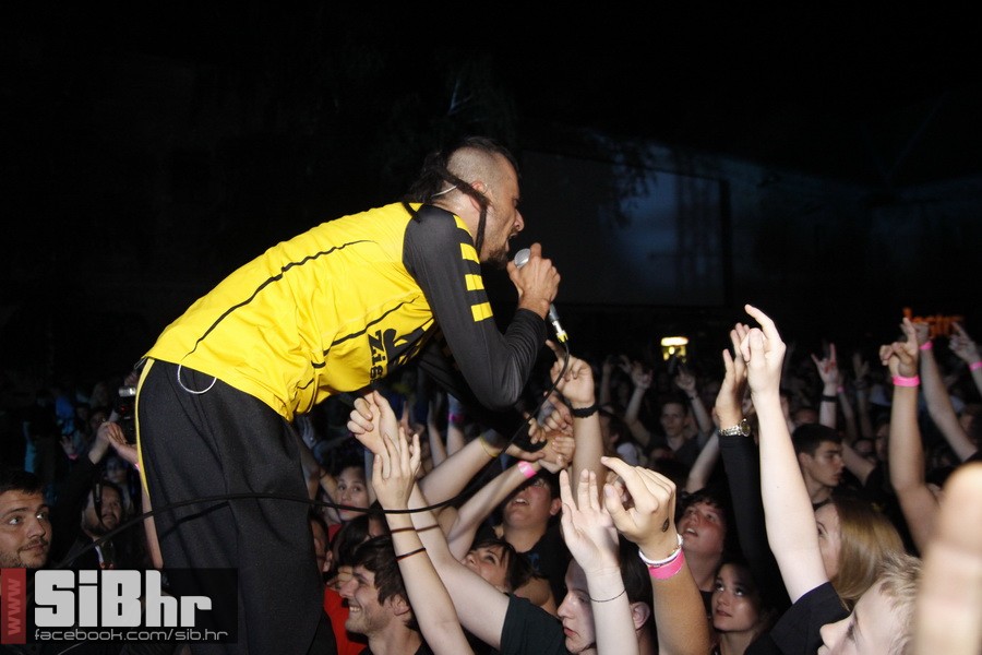 dubioza_sars_2014_zoran_bastion dubioza_sars_2014_zoran_bastion