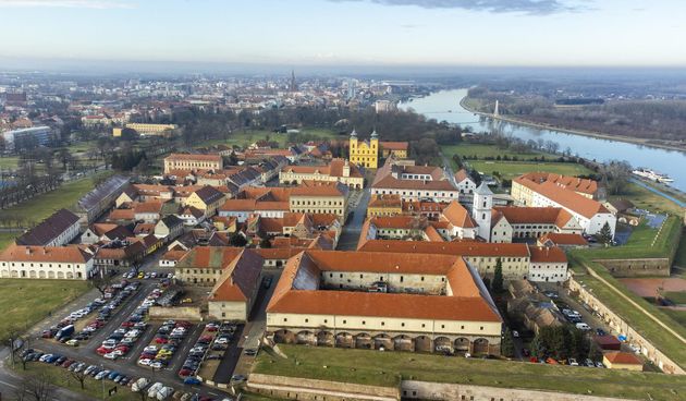 Tvrđa – pogled iz zraka, siječanj 2024. Tvrđa – pogled iz zraka, siječanj 2024.